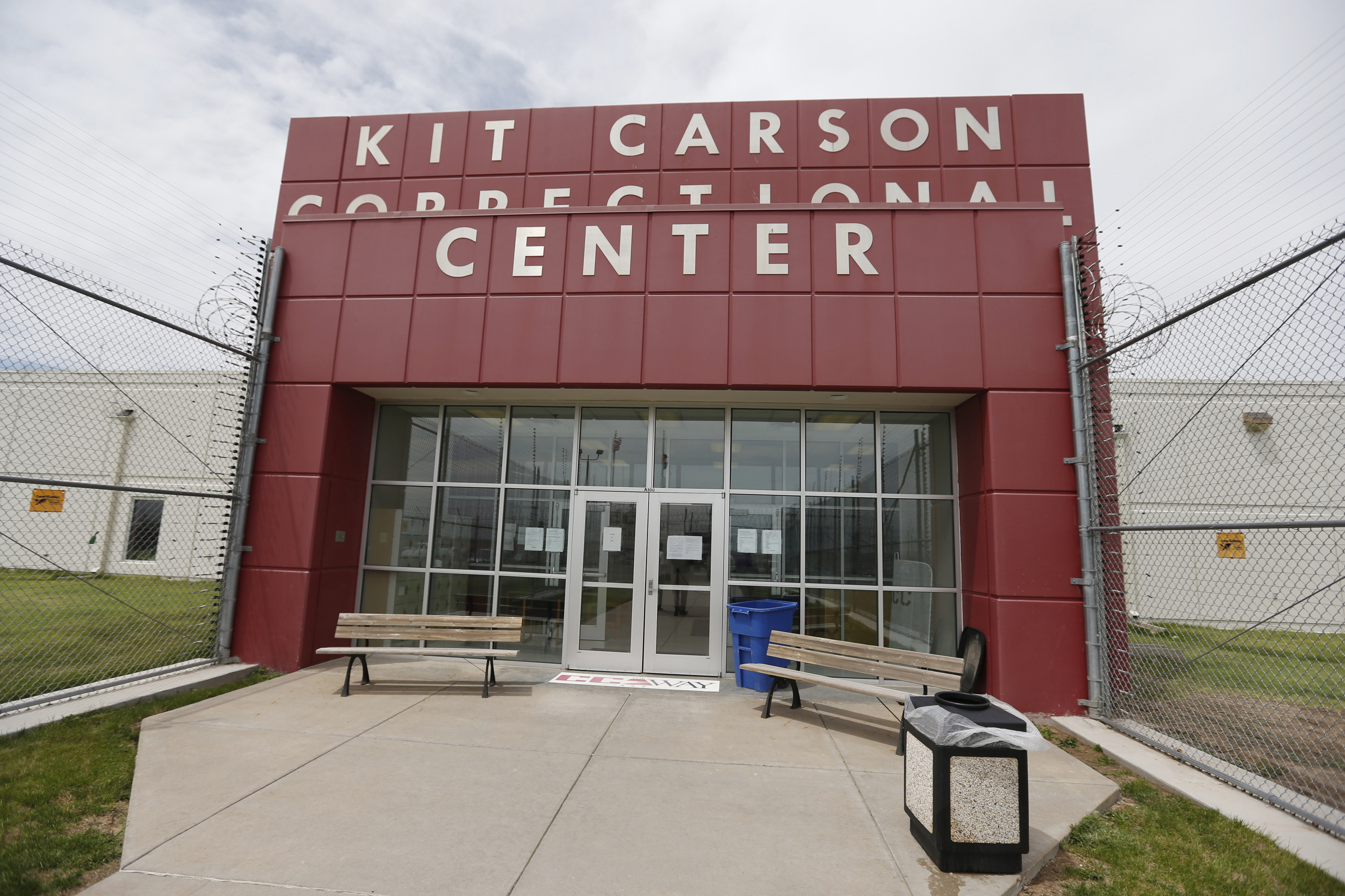 Colorado budget writers pick new contract with private prison company over new state-run facility to deal with inmate growth