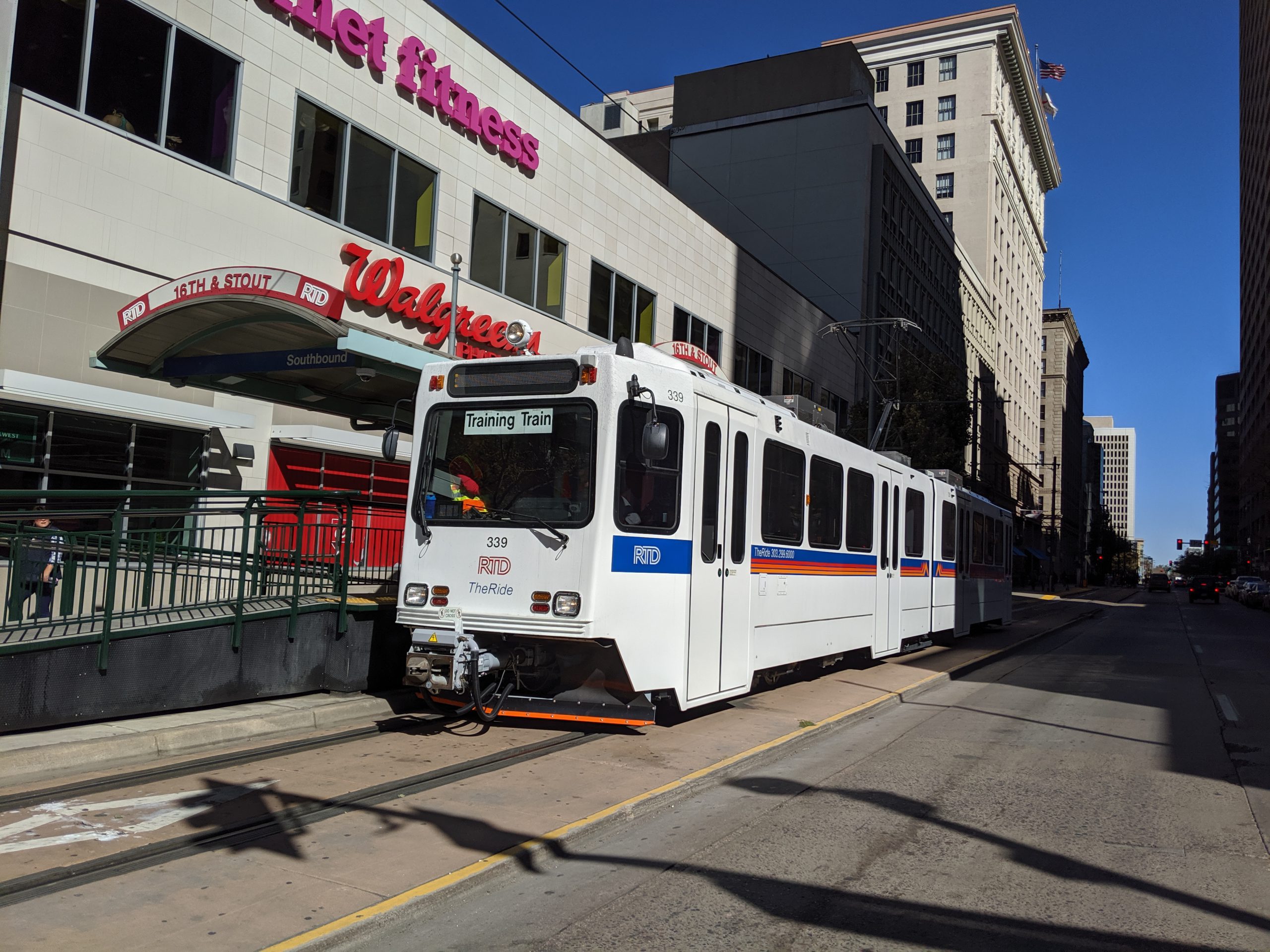 Colorado needs transit and truck drivers. How's a $5,000 bonus sound?