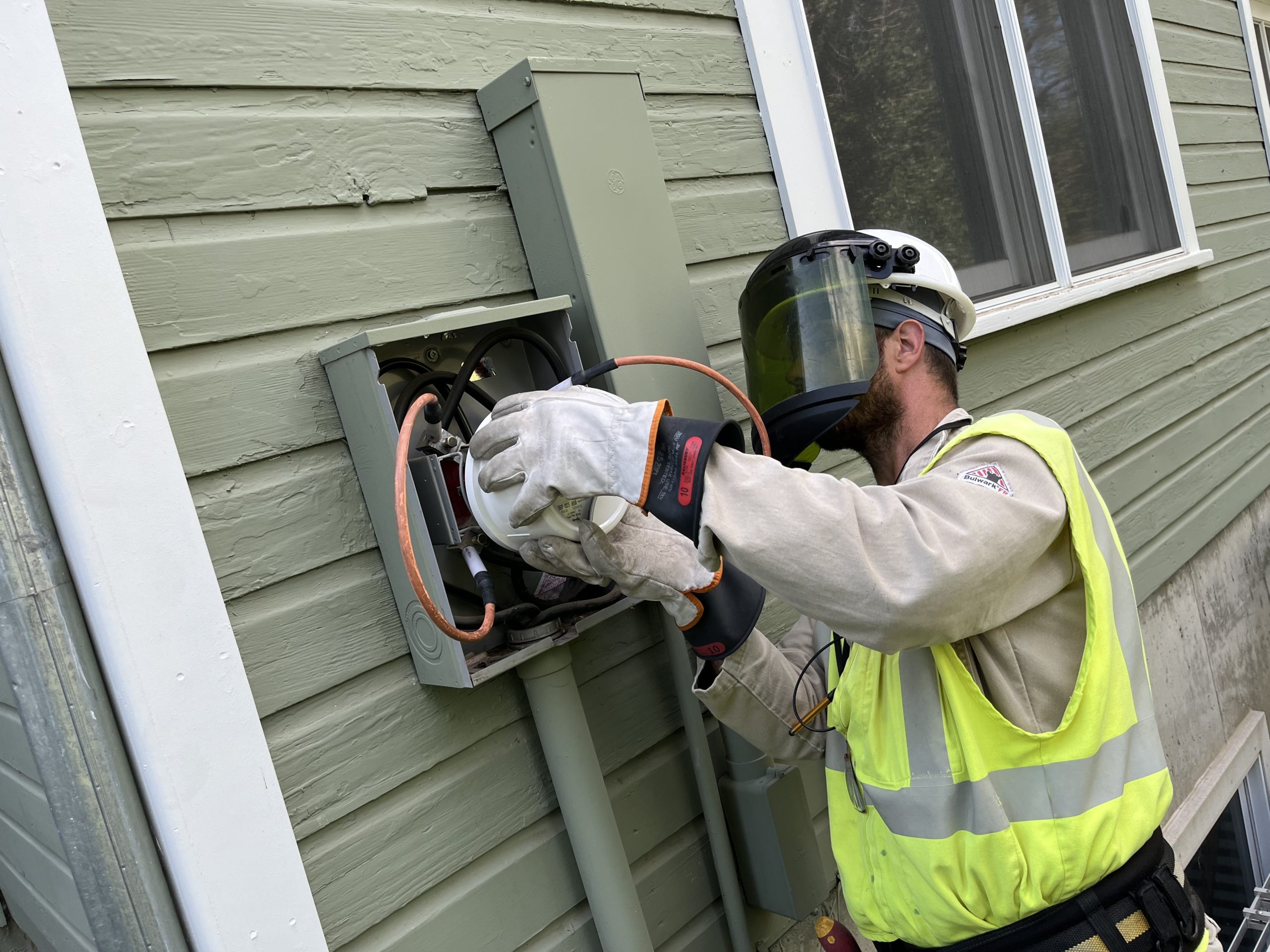 Xcel rate hike may leave more people struggling to pay bills, even as the utility offers more aid to customers