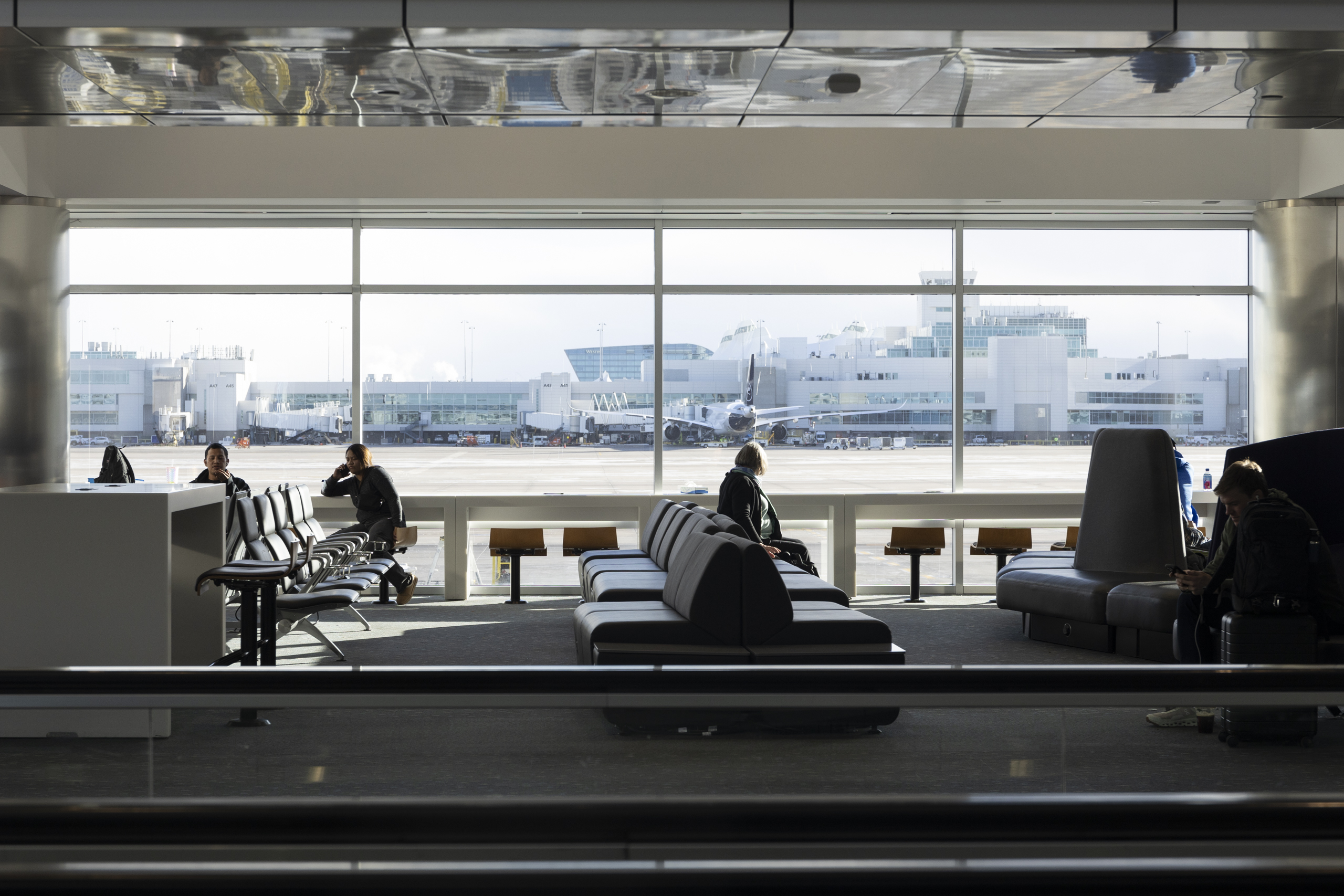 Flight cancellations expected to drag on even after the government shutdown ends