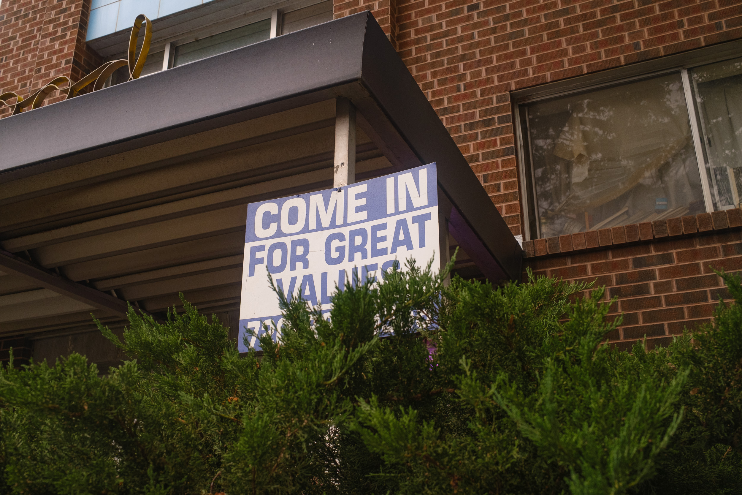 Apartments in metro Denver reach highest vacancy rate in 16 years, pushing down rents again