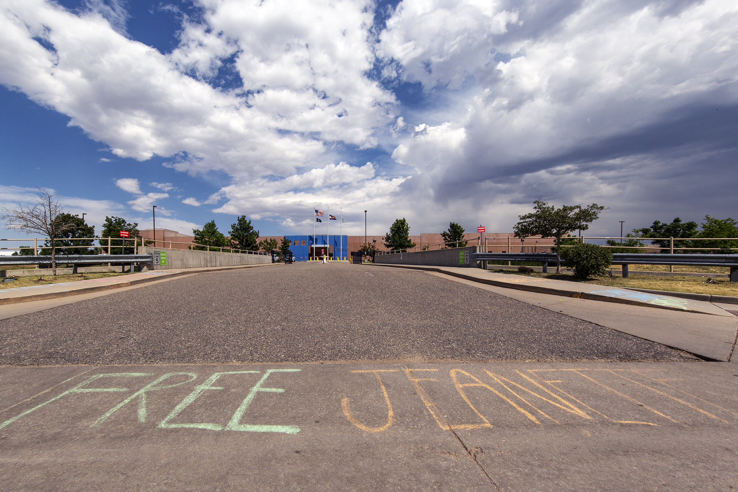 Immigrant rights activist Jeanette Vizguerra could win release Friday after 9 months in ICE detention