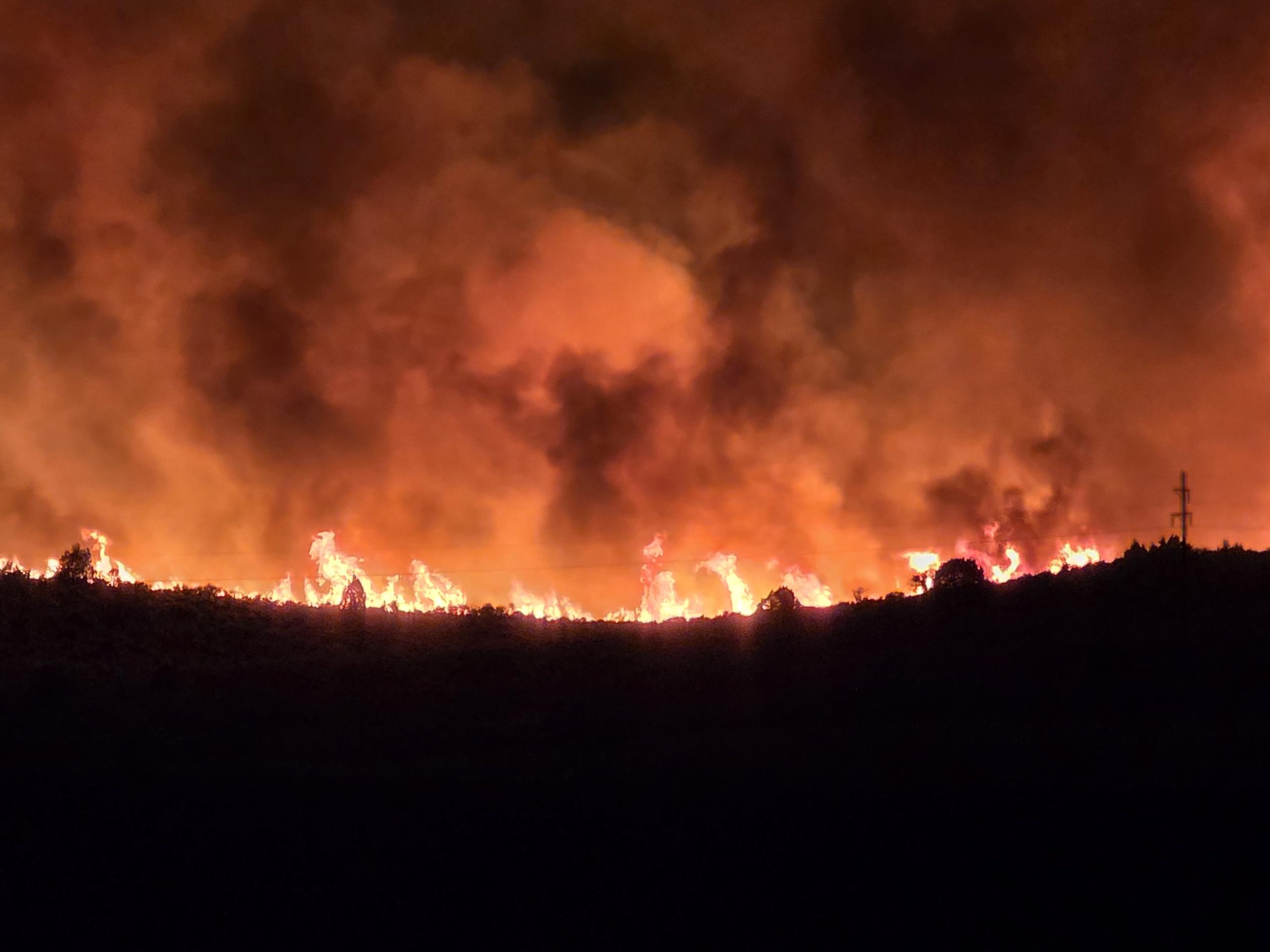 Crews gain containment on Lee fire as Colorado governor issues disaster declaration for wildfires across state