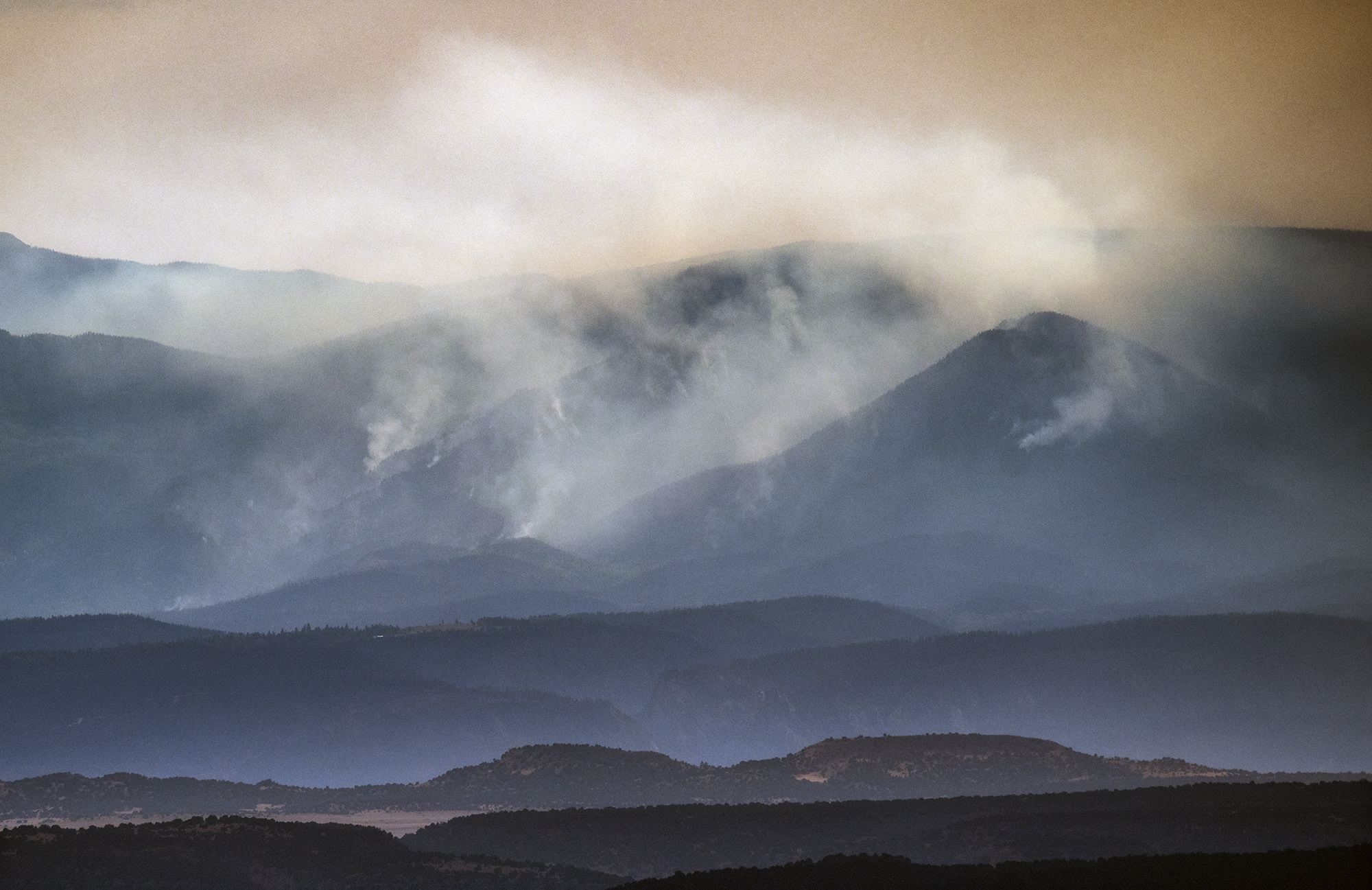 Aspen Acres fire surpasses 100,000 acres as crews increase containment to more than 60%